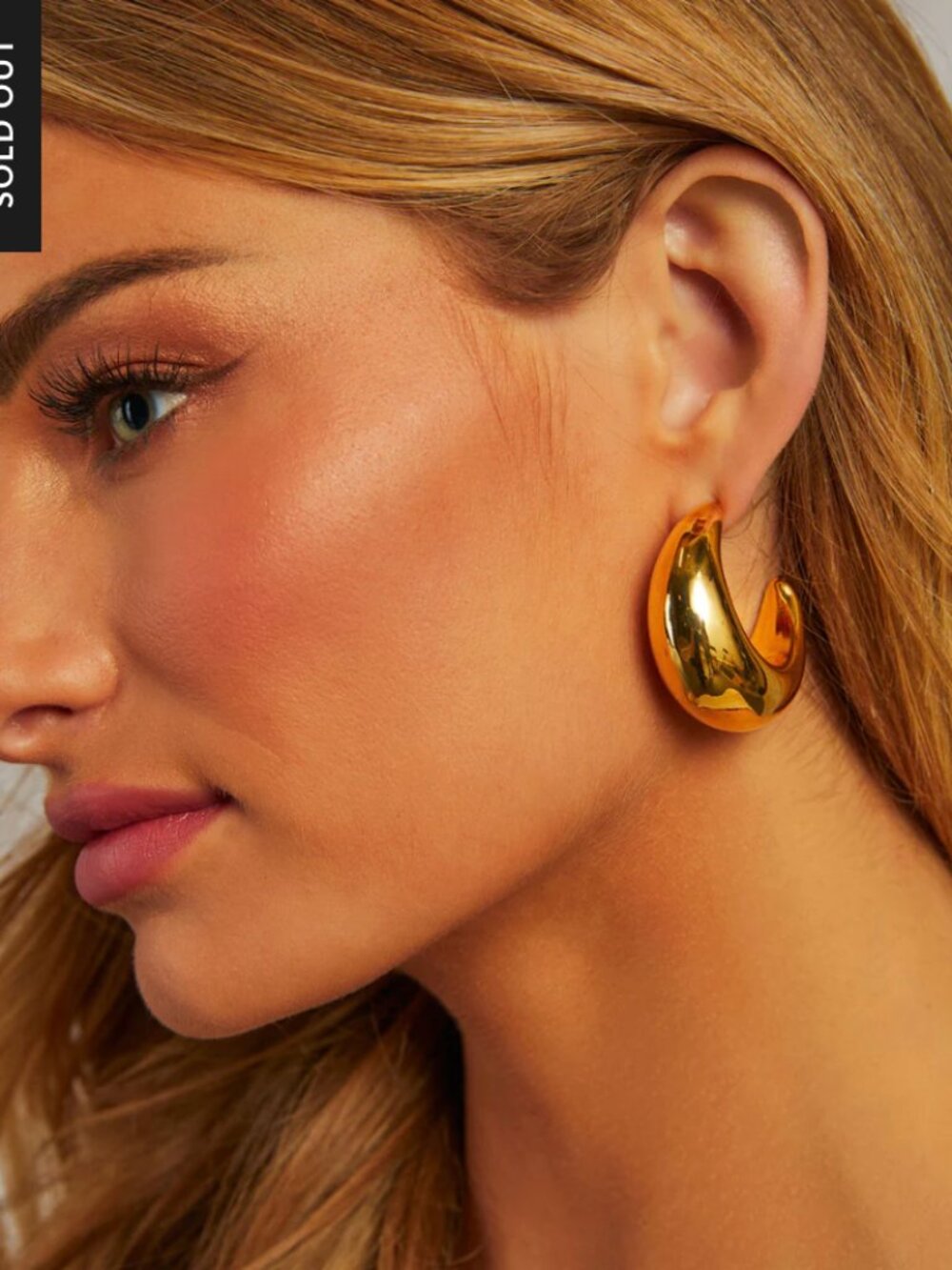 Night Life Crescent Moon Hoop Earrings | Vici